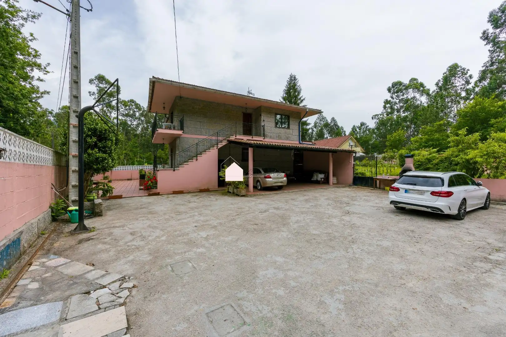 Vista exterior de Casa o chalet en venta en Gondomar con Calefacción, Jardín privado y Trastero