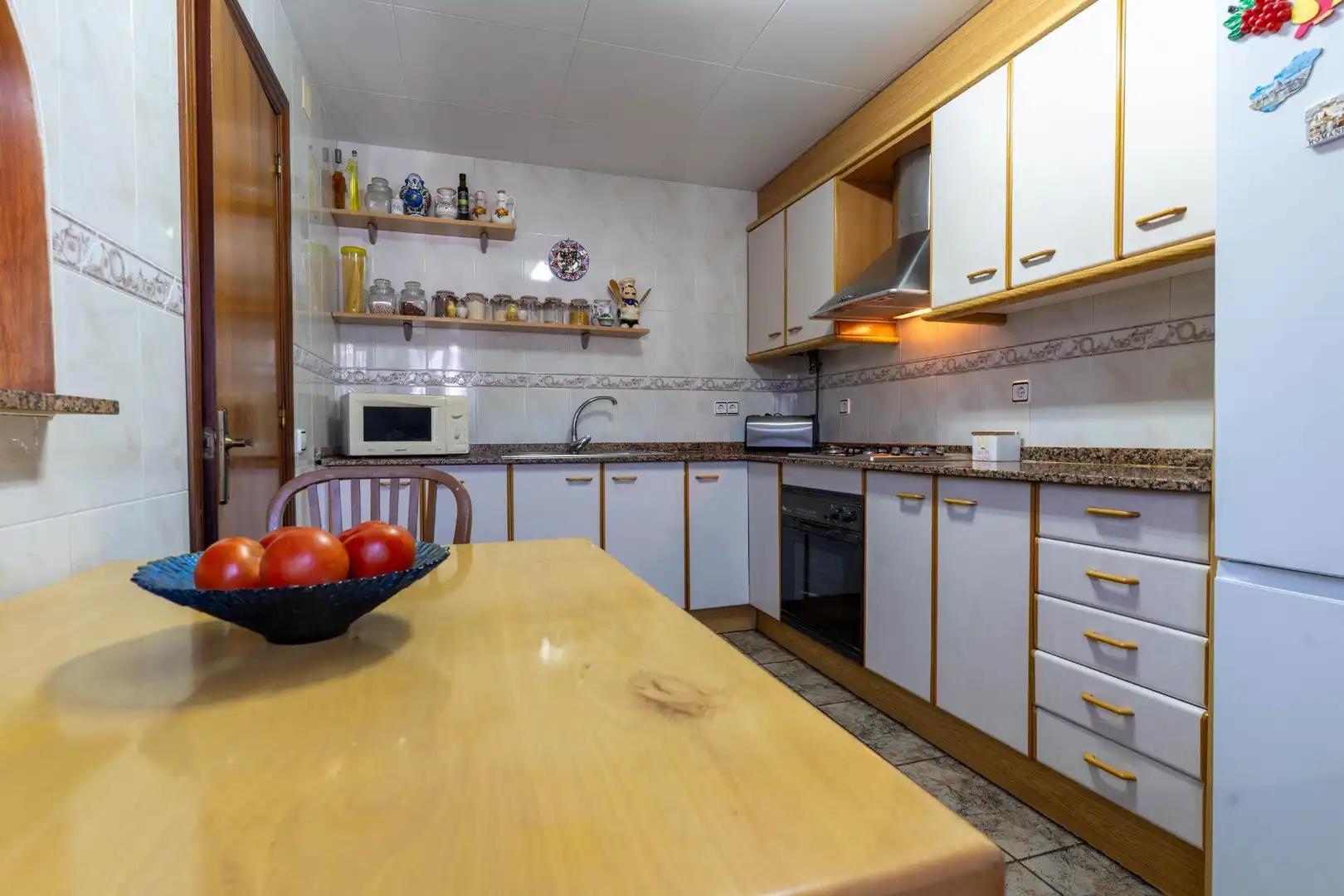 Cocina de Casa o chalet en venta en Olesa de Montserrat con Calefacción, Trastero y Piscina