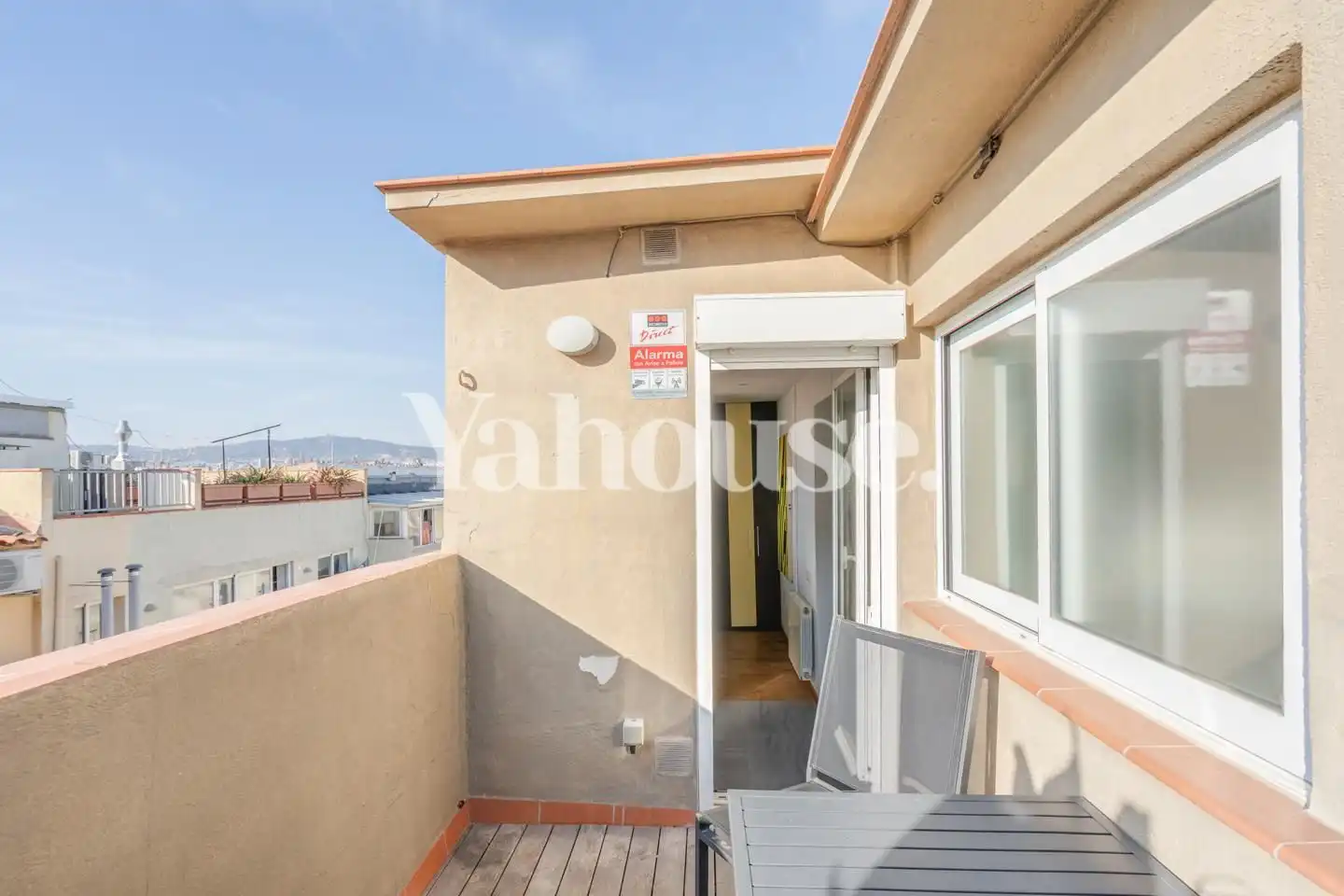 Vista exterior de Àtic en venda en Barcelona amb Aire condicionat, Calefacció i Parquet