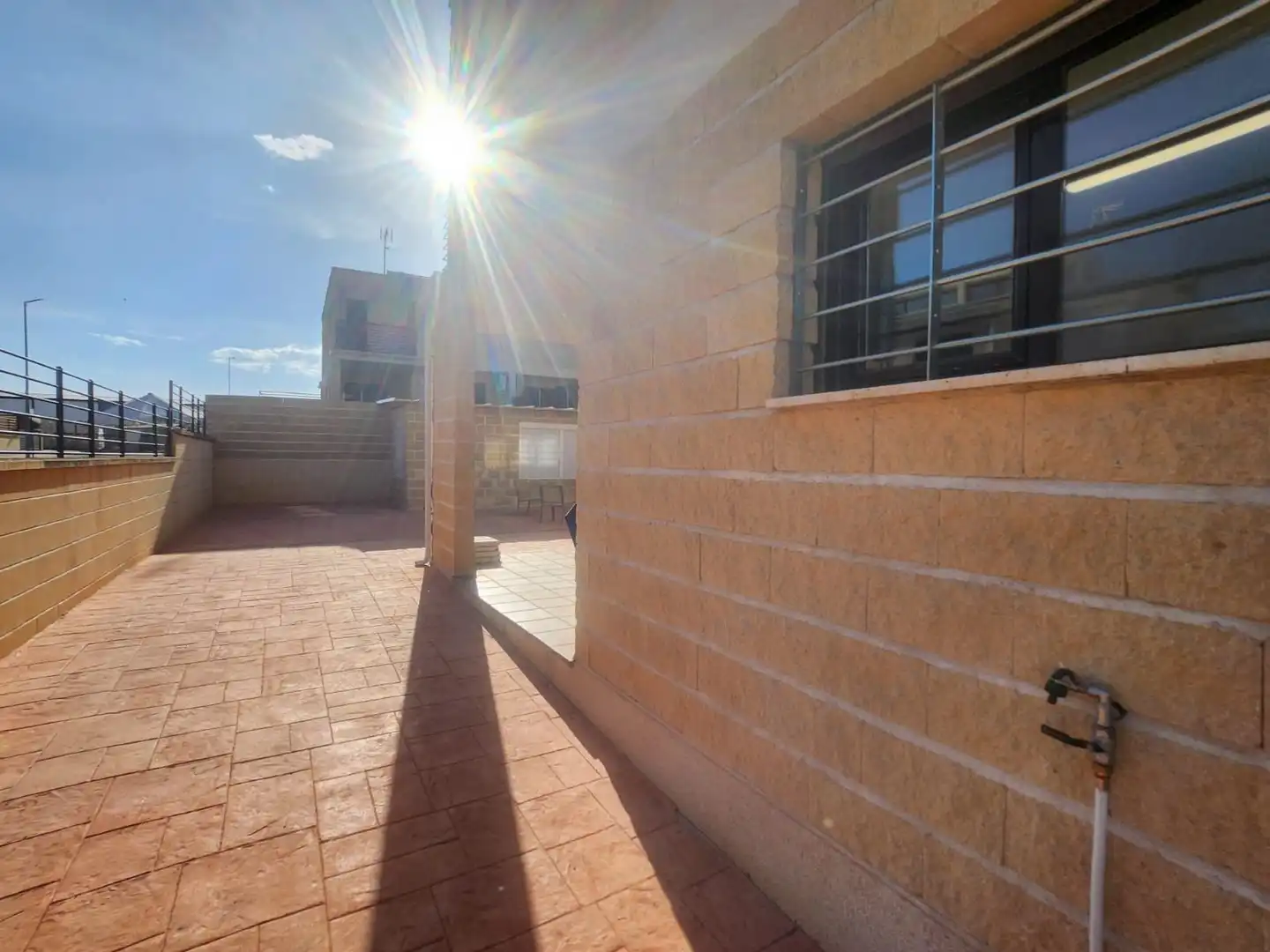 Vista exterior de Casa o xalet en venda en Noez amb Terrassa i Traster