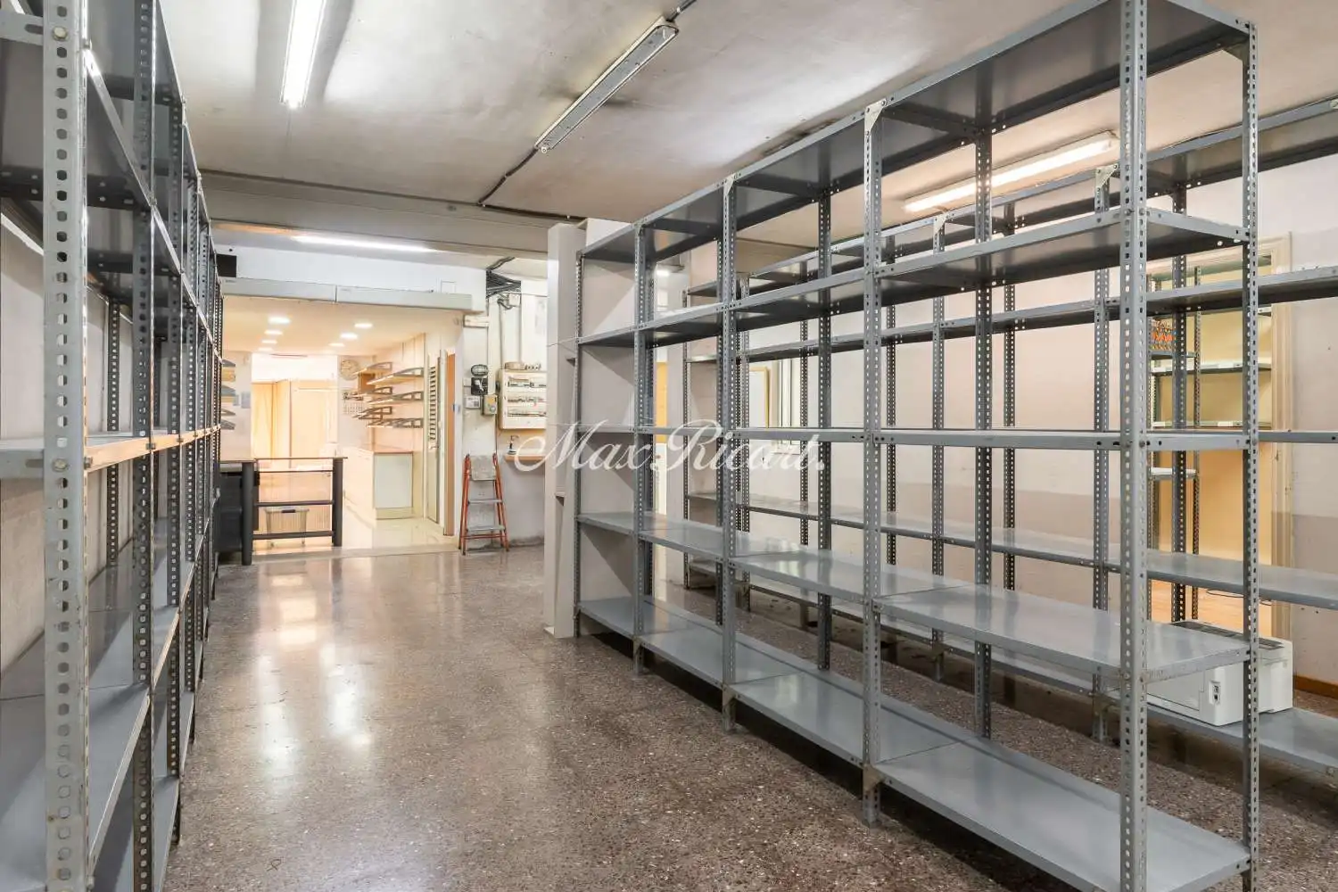 Local comercial de lloguer a Eixample, imagen 22