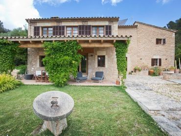 Casa rustica con piscina in vendita a Pollença Poble