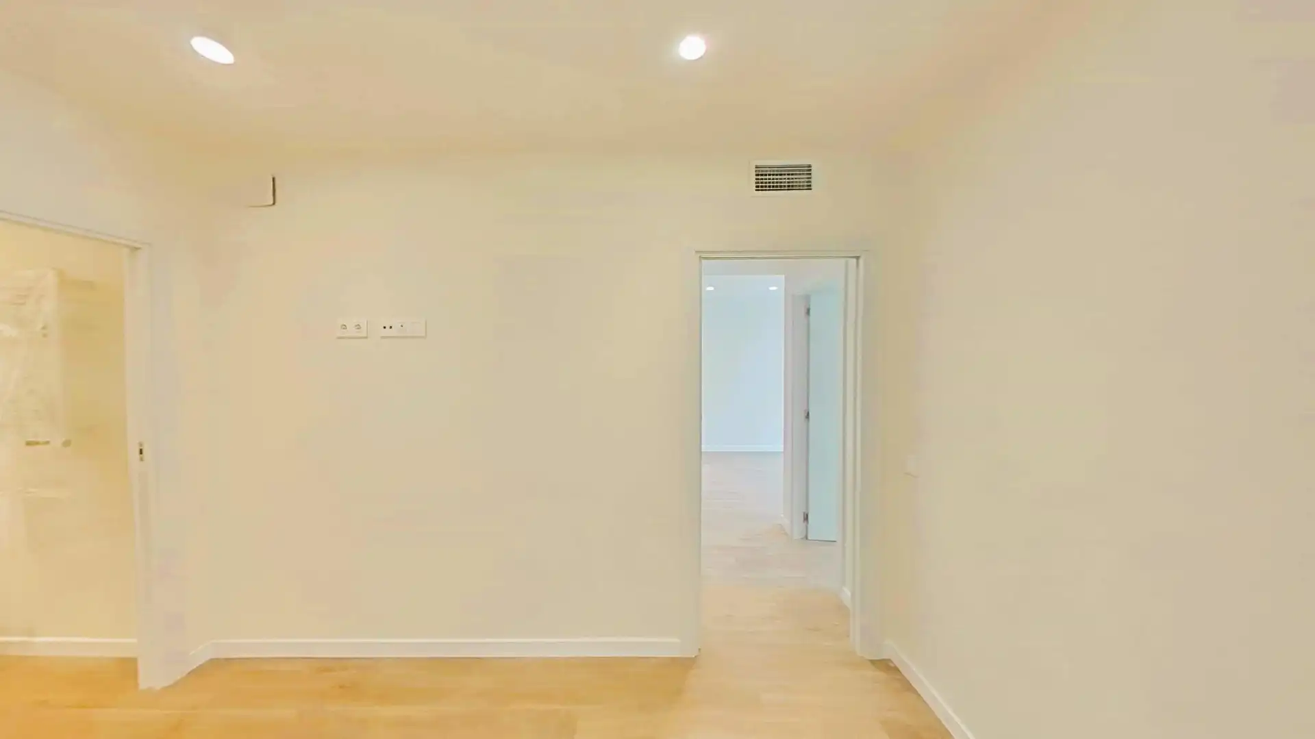 Flat for sale in Cubelles  with Air Conditioner, Heating and Private garden