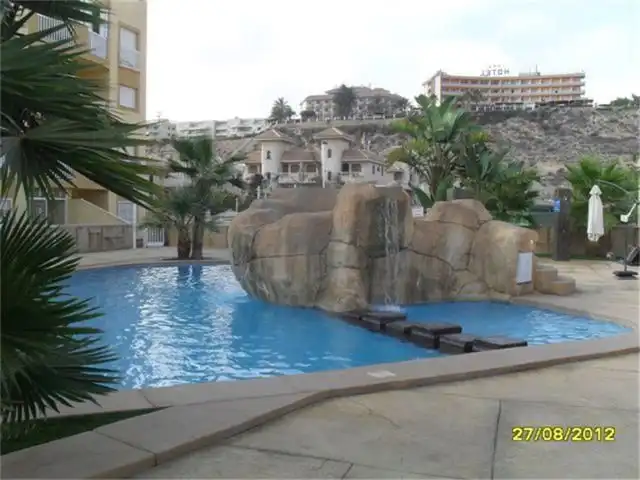 Ático con terraza en alquiler en Travesía San Moreras B 12, imagen 2