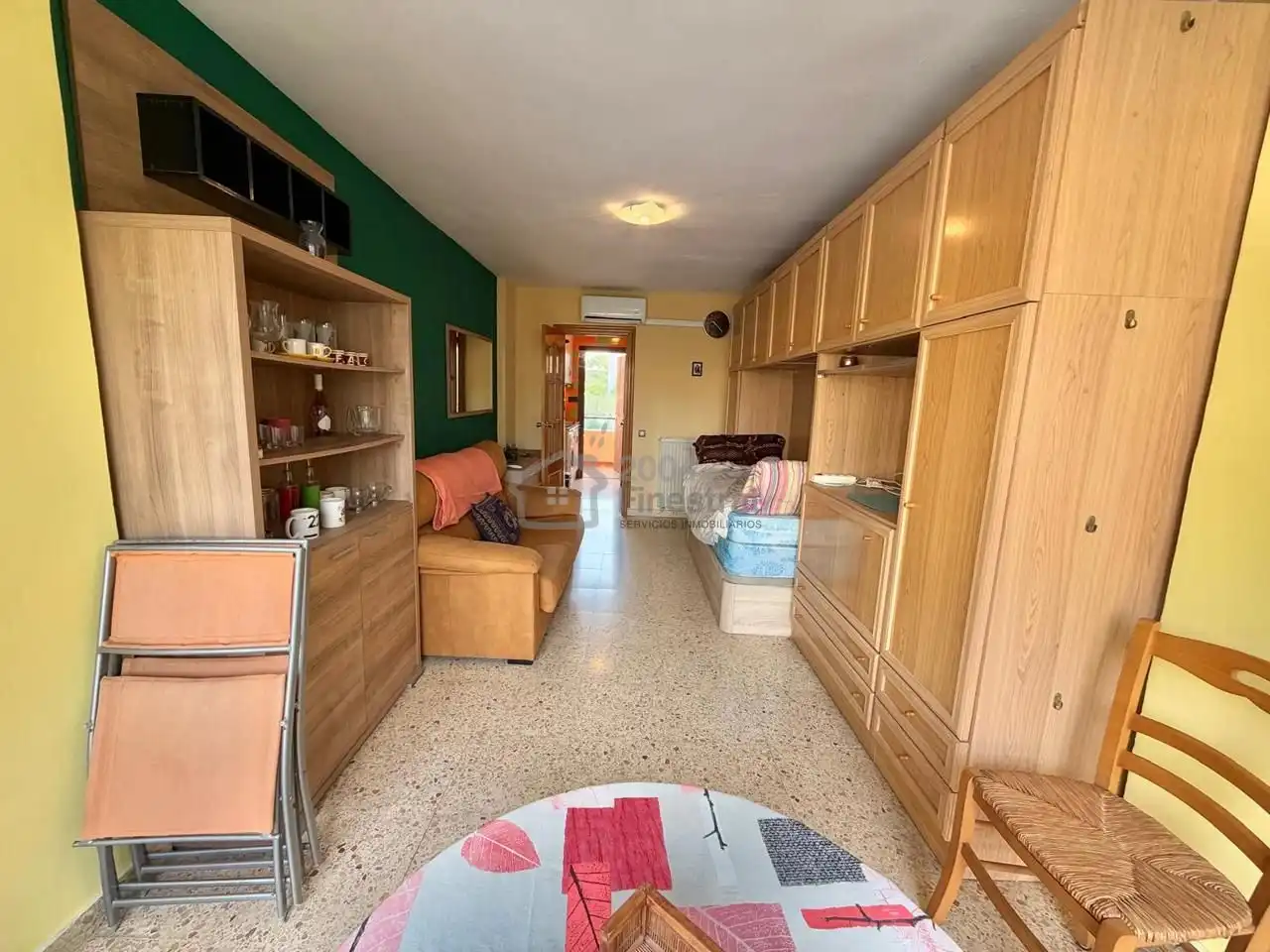 Living room of Study for rent in Playa Poniente