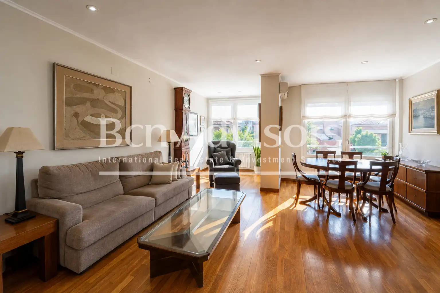 Vista exterior de Àtic en venda en Barcelona amb Aire condicionat, Calefacció i Parquet