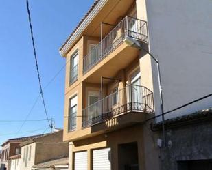 Vista exterior de Apartament en venda en Villena amb Balcó