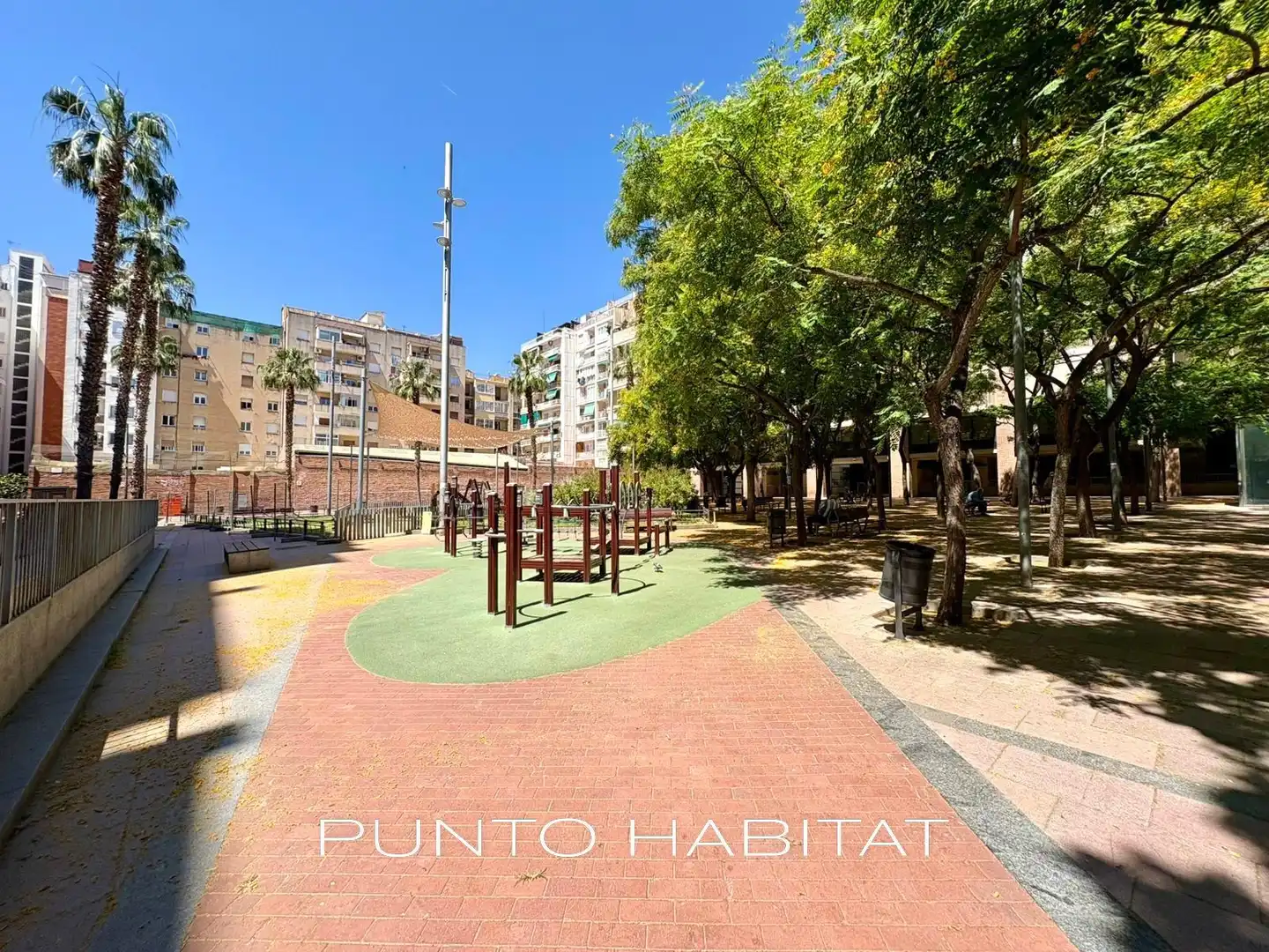 Vista exterior de Piso en venta en Barcelona con Aire acondicionado, Parquet y Trastero