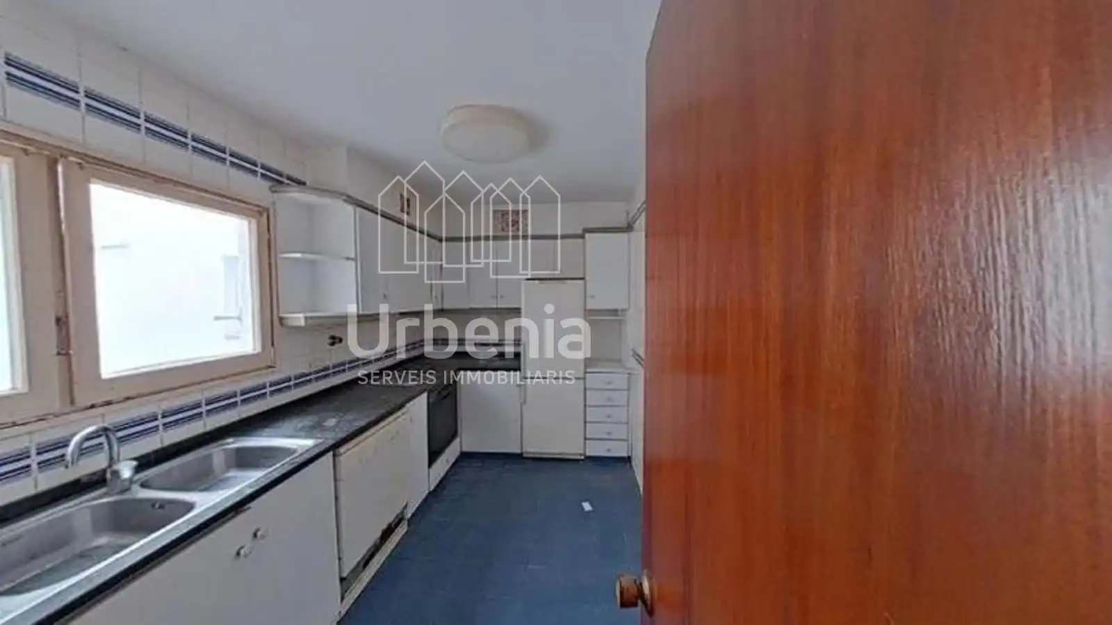 Piso en venta en Escales, Urbanitzacions