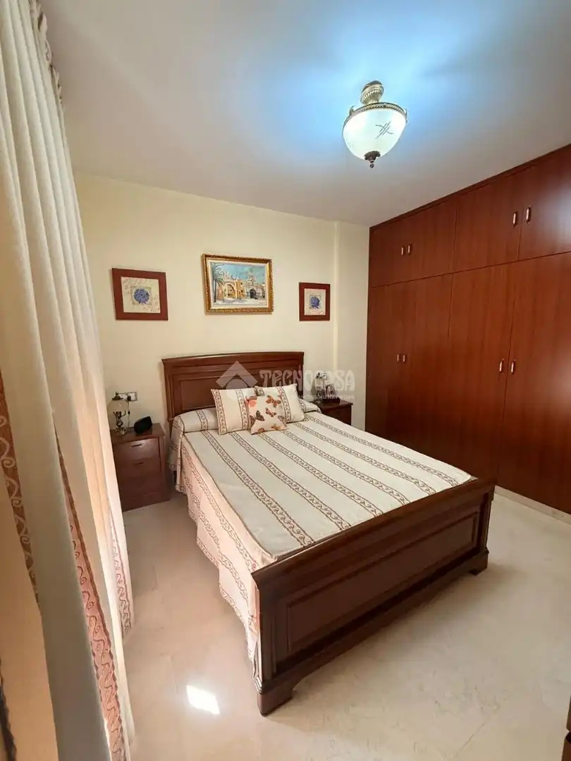 Habitación de Casa adosada en venta en Alcalá de Guadaira con Aire acondicionado y Terraza