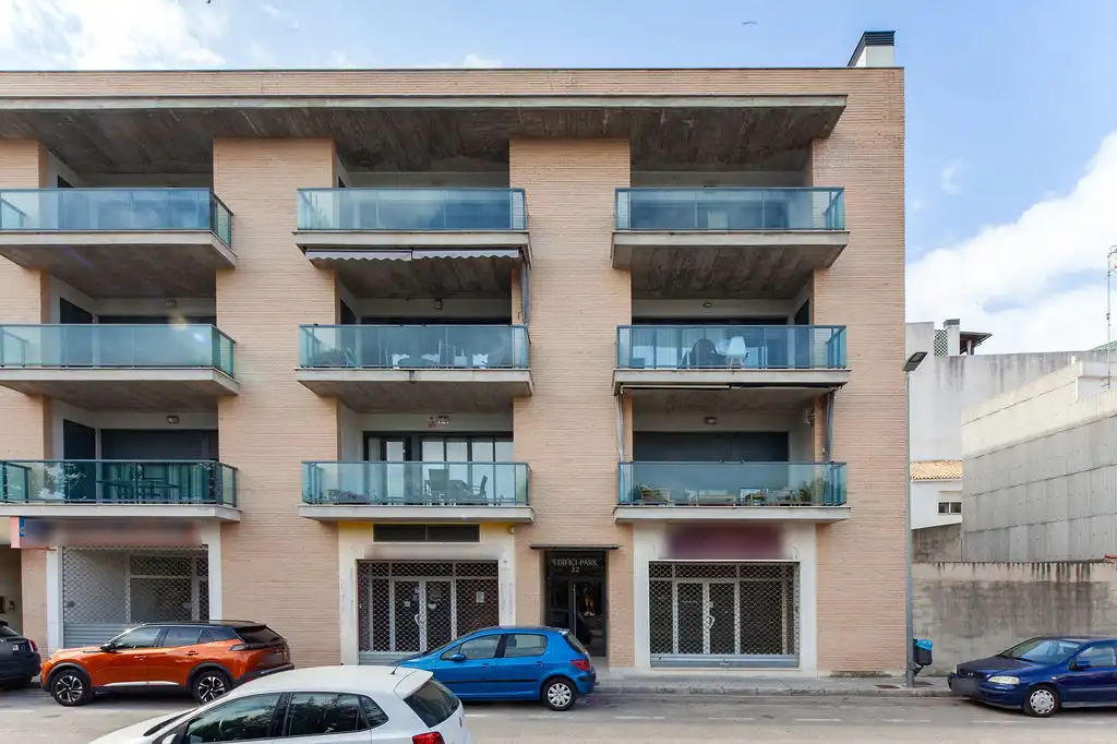 Vista exterior de Local en venta en La Font d'en Carròs