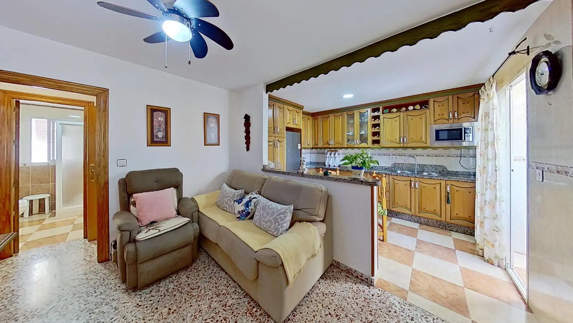 Sala d'estar de Pis en venda en Motril amb Balcó