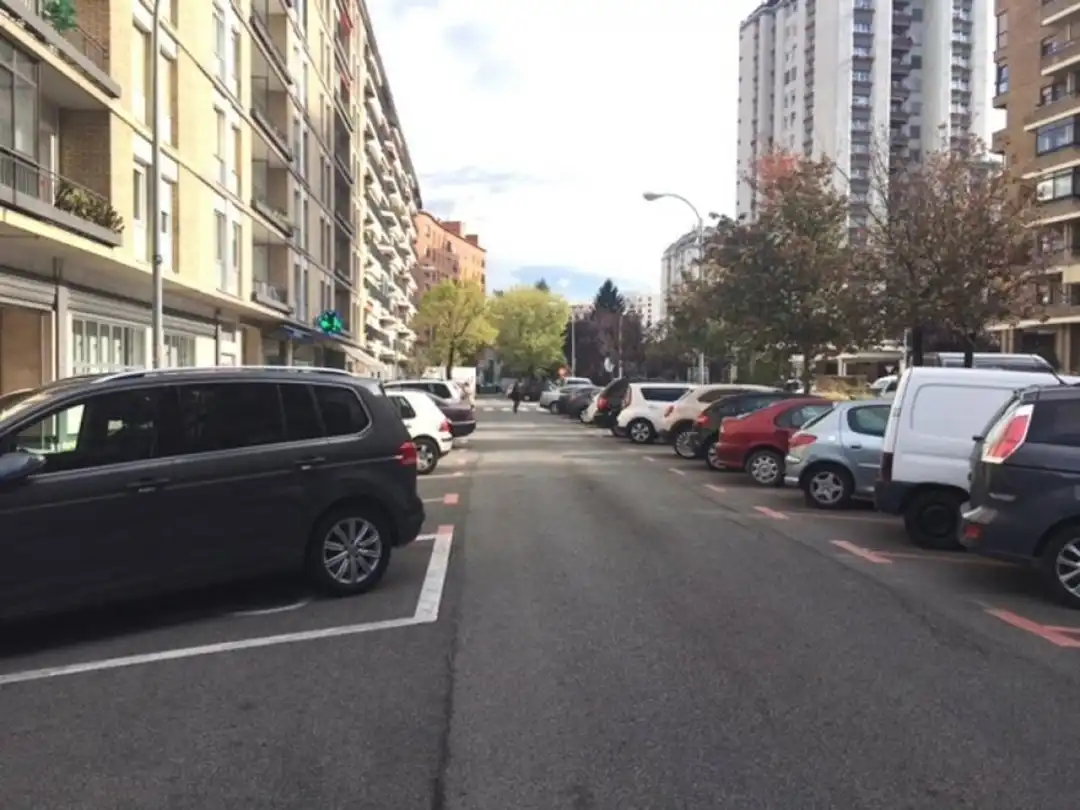 Parking de Garaje en venta en  Pamplona / Iruña