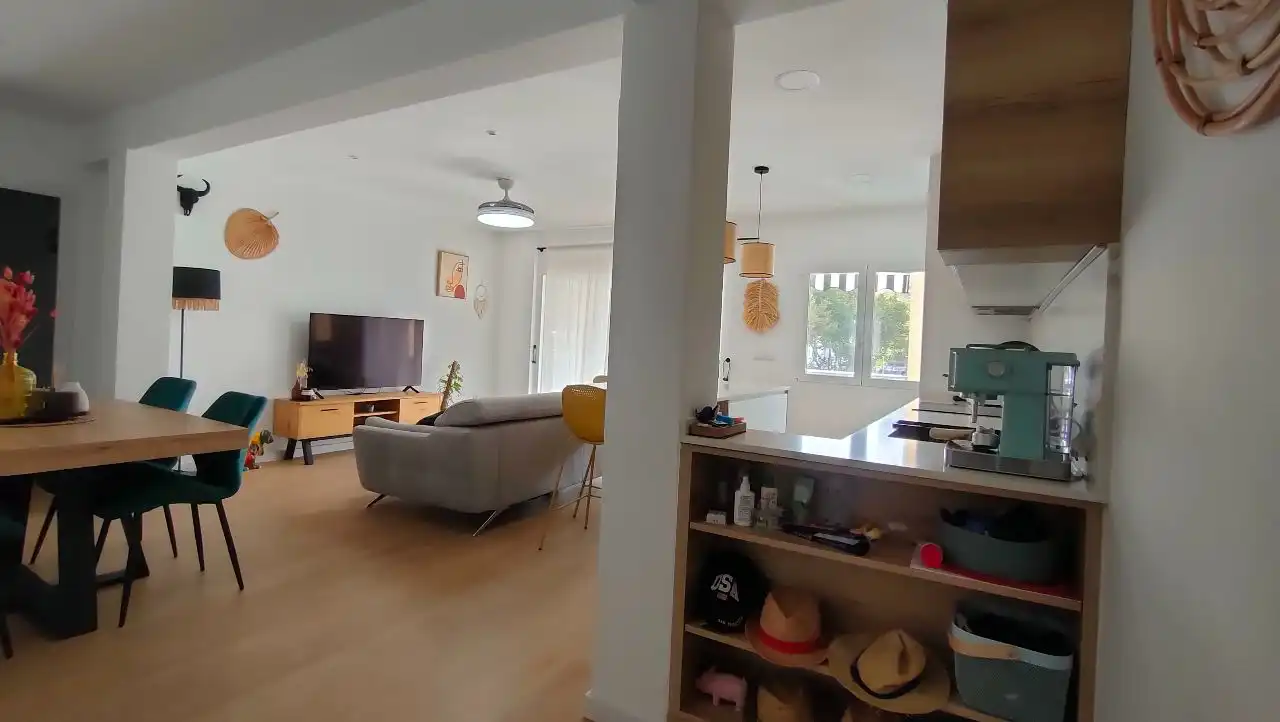 Piso con ascensor en venta en Avenida de Emilio Romero 4, imagen 5