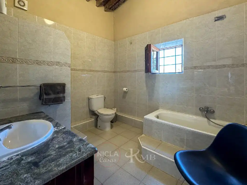 Bany de Casa o xalet en venda en Antas amb Jardí privat, Terrassa i Piscina