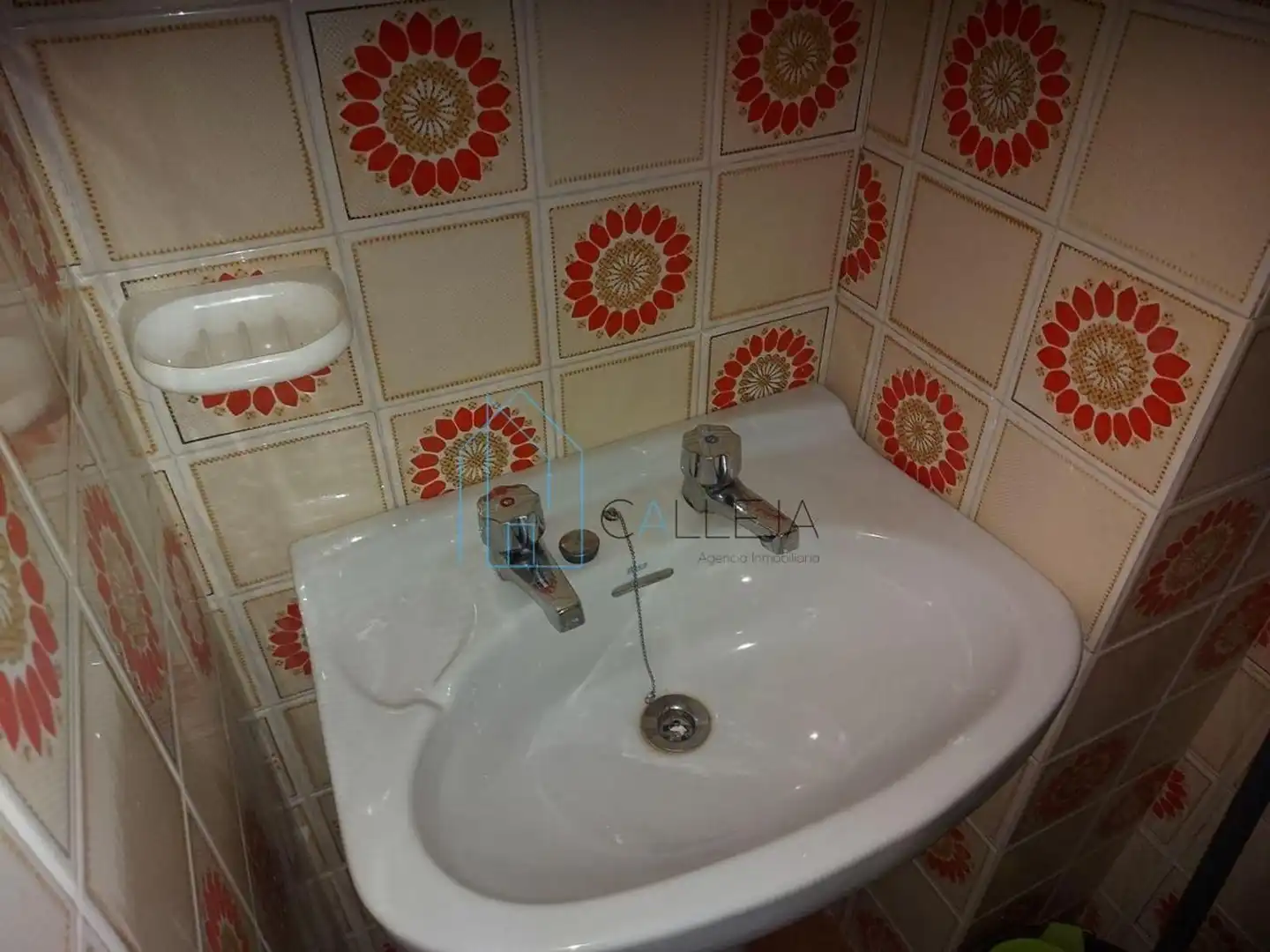 Baño de Piso en venta en Ourense Capital  con Calefacción y Trastero