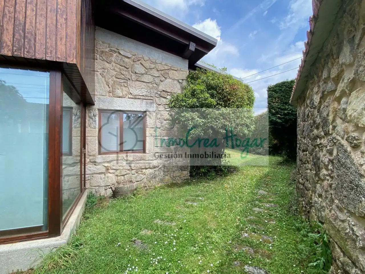 Vista exterior de Finca rústica en venda en Tomiño amb Calefacció, Jardí privat i Terrassa