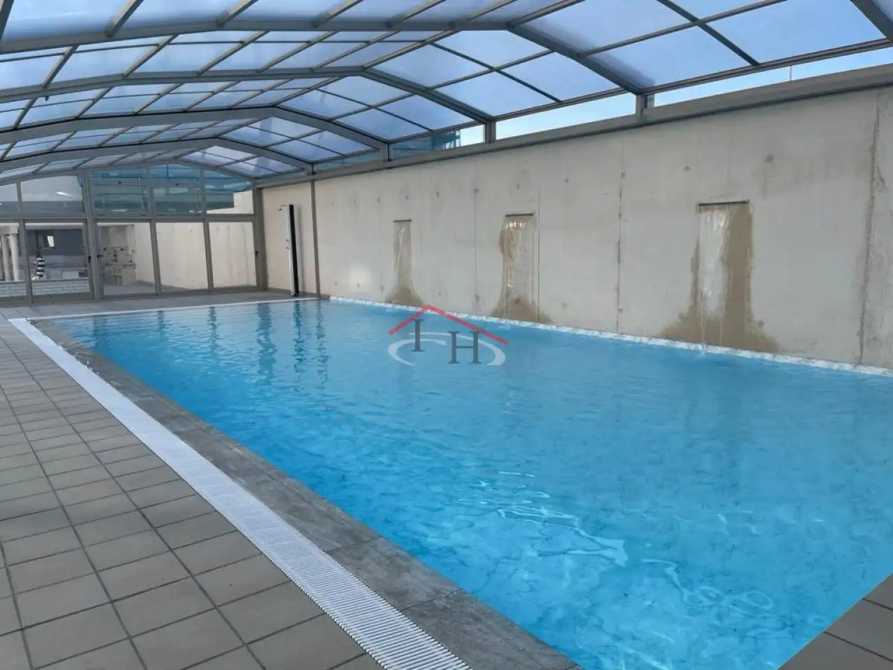Piscina de Apartamento de alquiler en León Capital  con Calefacción, Parquet y Terraza