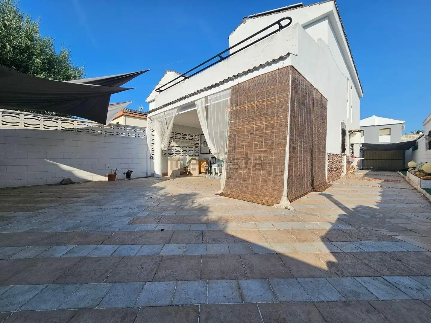 Terrassa de Casa adosada de lloguer en Gandia amb Aire condicionat, Calefacció i Jardí privat