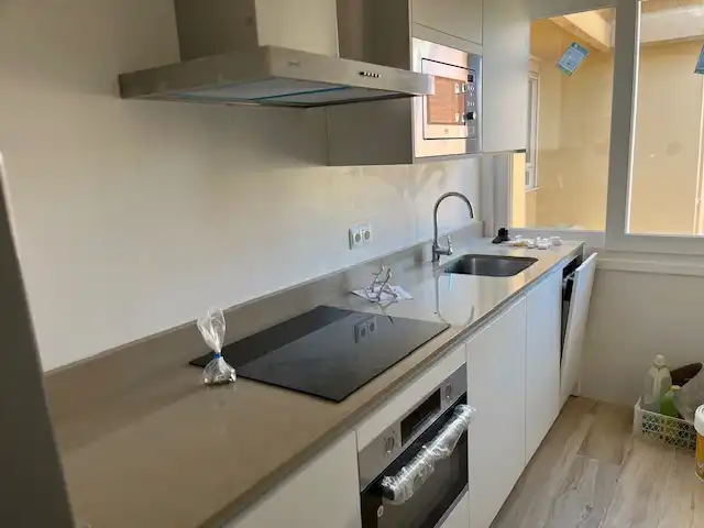 Cocina de Piso de alquiler en Málaga con Aire acondicionado, Parquet y Terraza