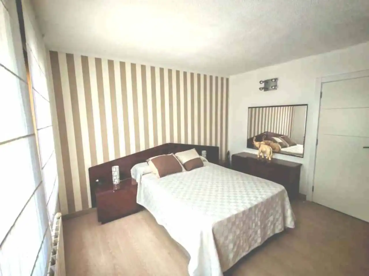 Schlafzimmer von Wohnung zum Verkauf in Badalona mit Klimaanlage, Heizung und Parkett