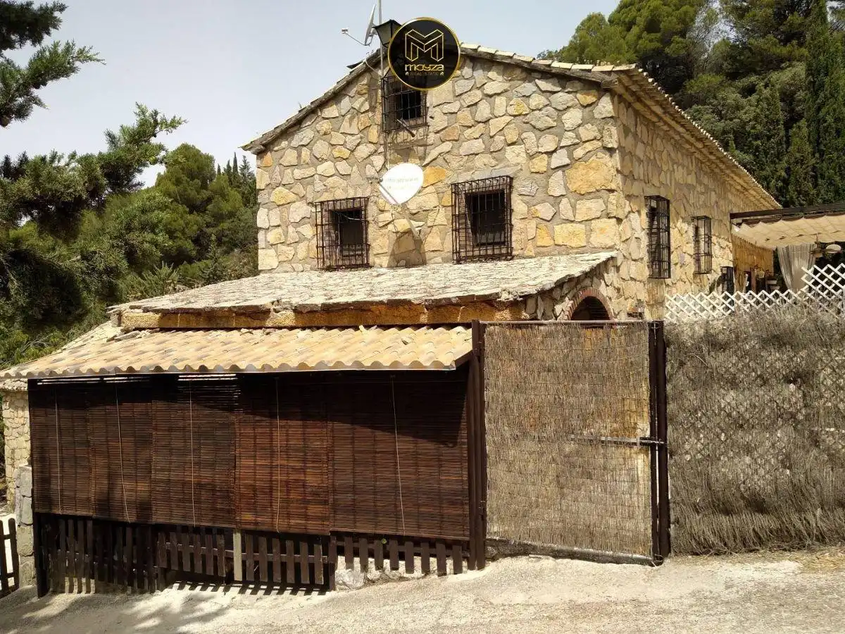 Xalet amb piscina en venda a Torredelcampo, imagen 2