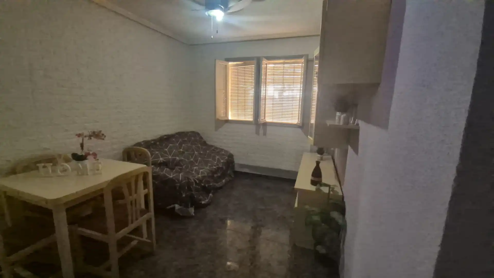 Flat for sale in Calle Juan Sebastián Elcano, imagen 2