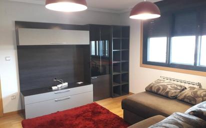 Sala d'estar de Apartament en venda en Ourense Capital  amb Aire condicionat i Terrassa