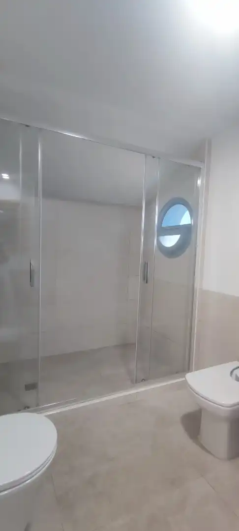 Baño de Piso en venta en Camas con Aire acondicionado, Calefacción y Parquet