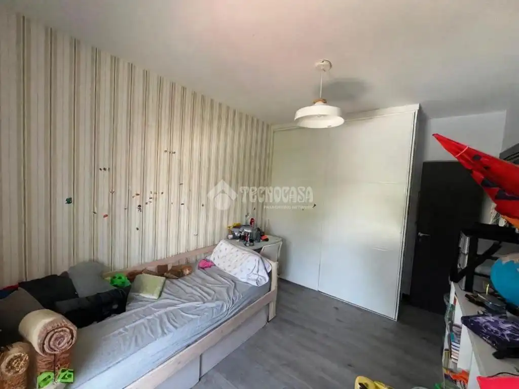 Habitación de Casa adosada en venta en Miguelturra con Aire acondicionado, Calefacción y Piscina comunitaria