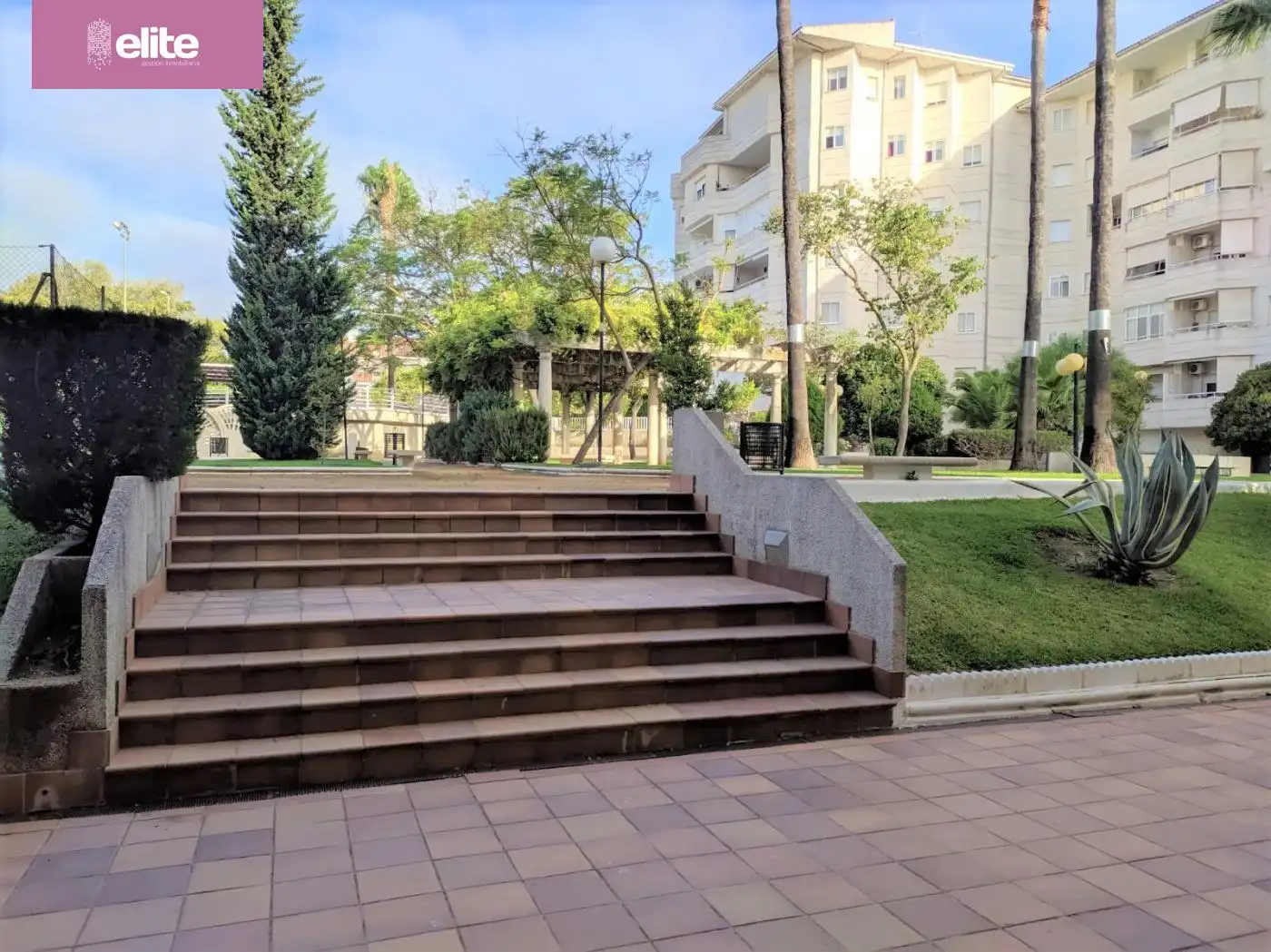 Exterior view of Flat for sale in Jerez de la Frontera  with Air Conditioner, Terrace and Storage room