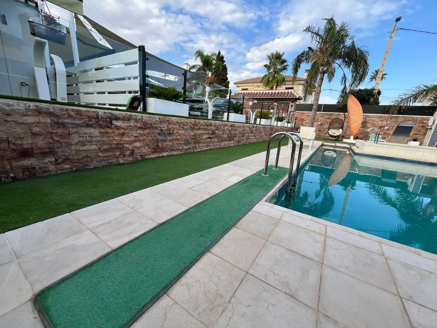 Piscina de Casa o chalet en venta en Torremolinos con Aire acondicionado, Calefacción y Jardín privado