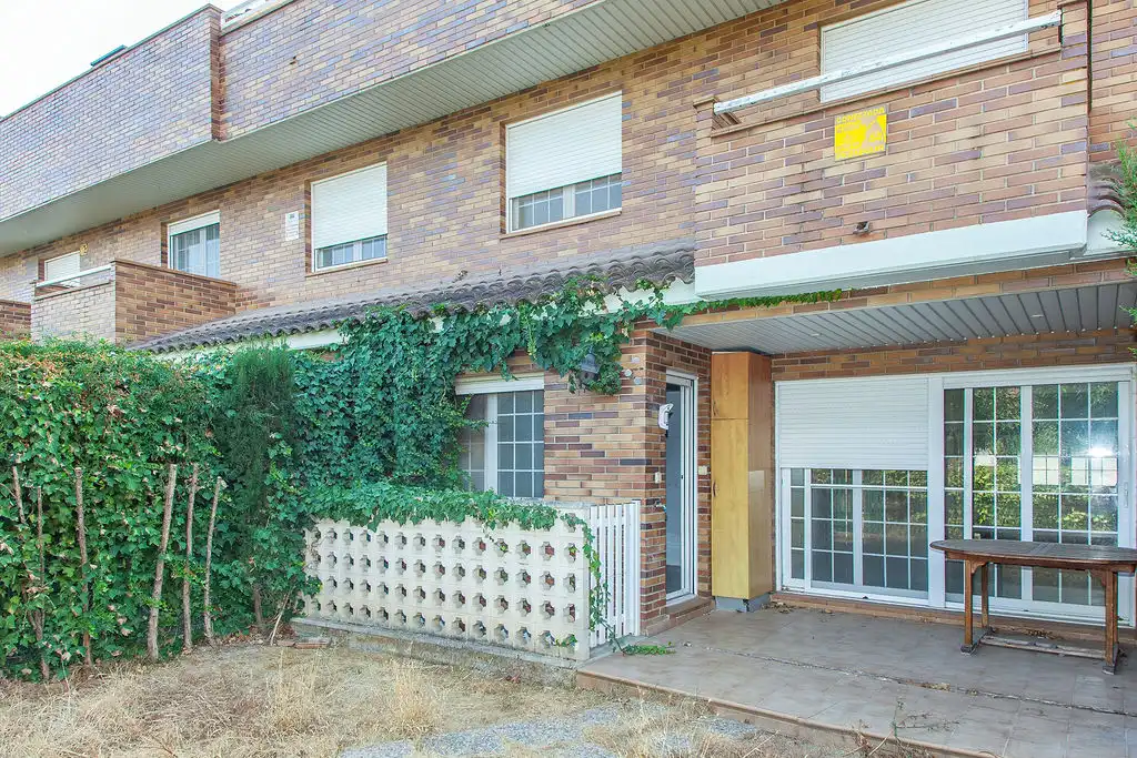 Maison jumelée à vendre à C/ Ibón de Ordiceto, imagen 24