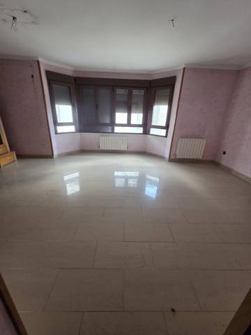 Casa adosada en Venta en Calle Mayor del Villar en Centro