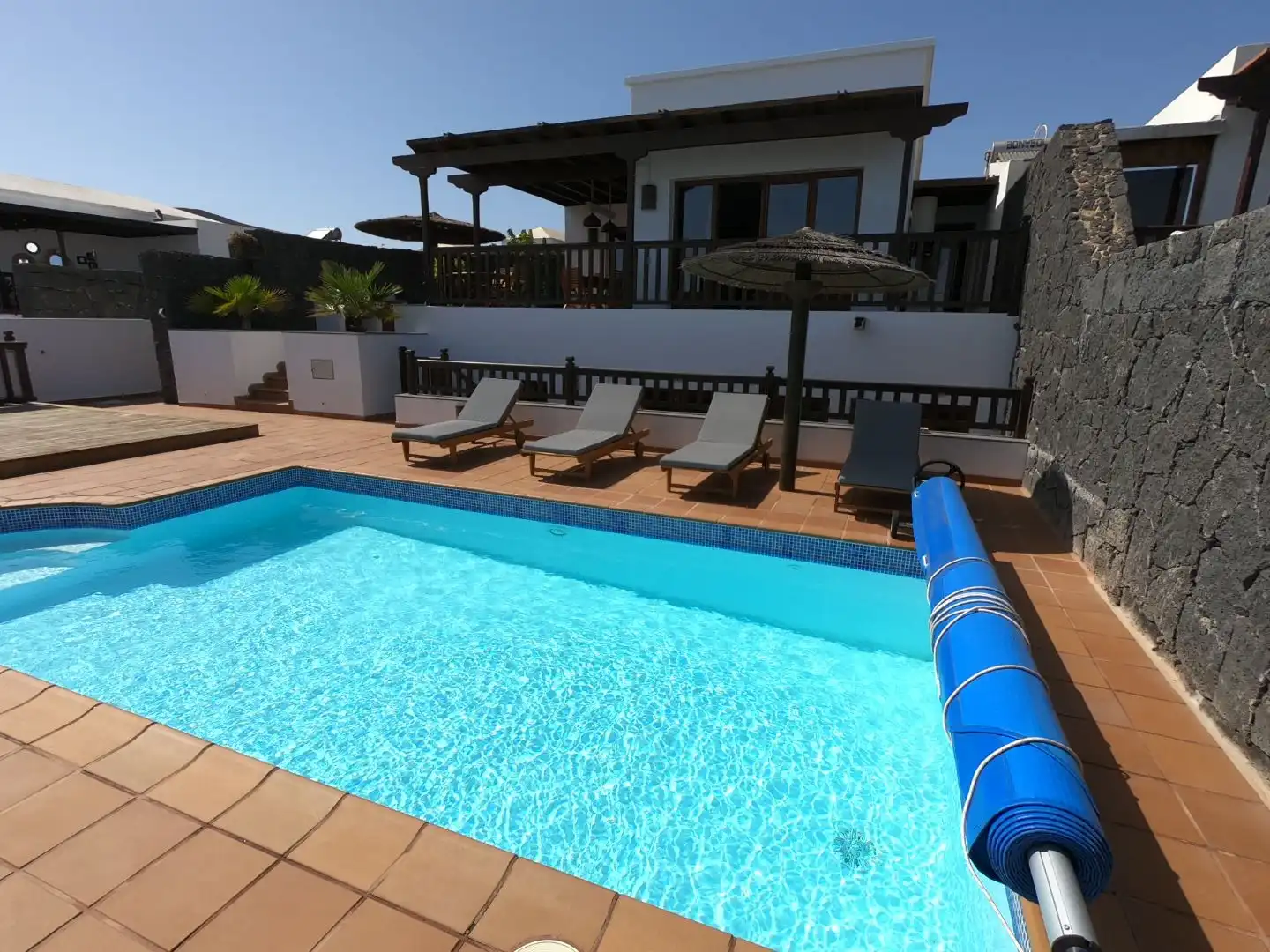 Adosado con piscina en venta en Holanda 2
