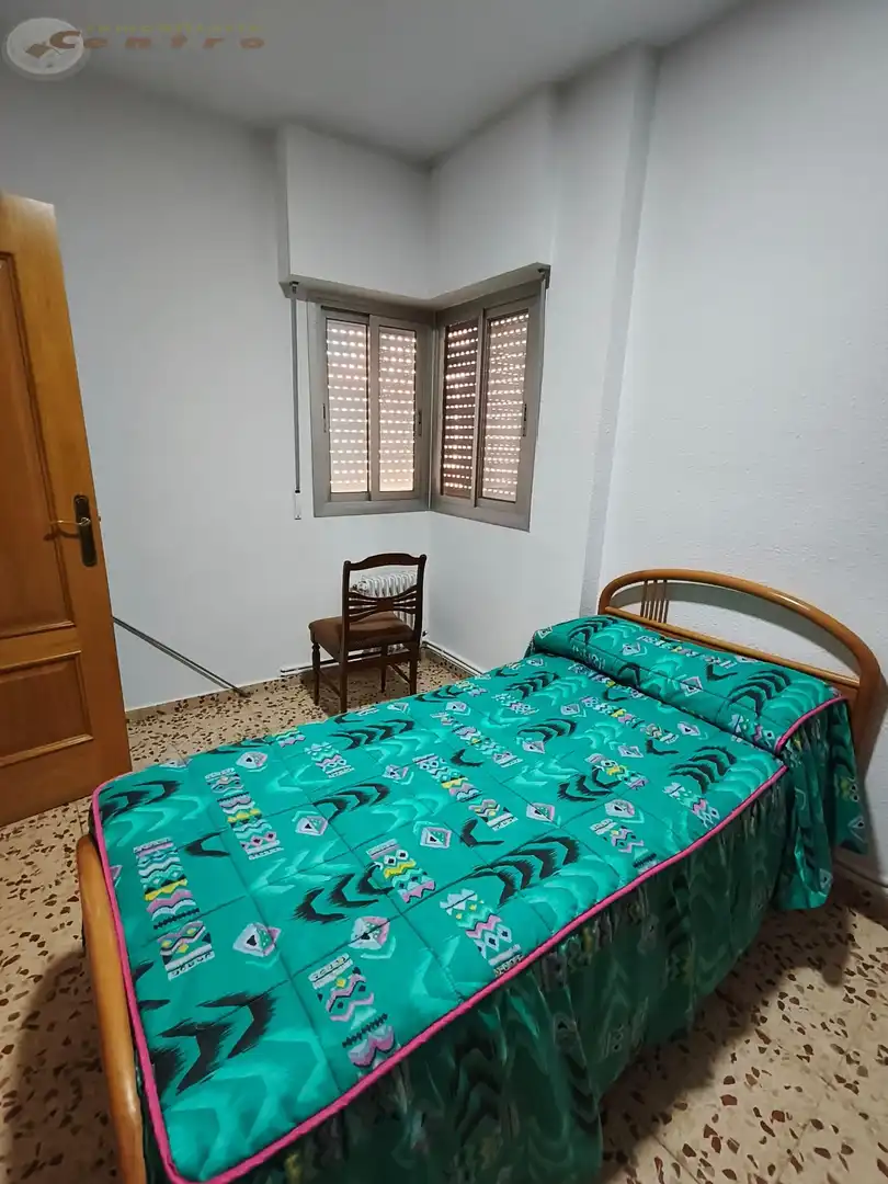 Habitación de Piso para compartir en Albacete con Calefacción, Amueblado y Balcón