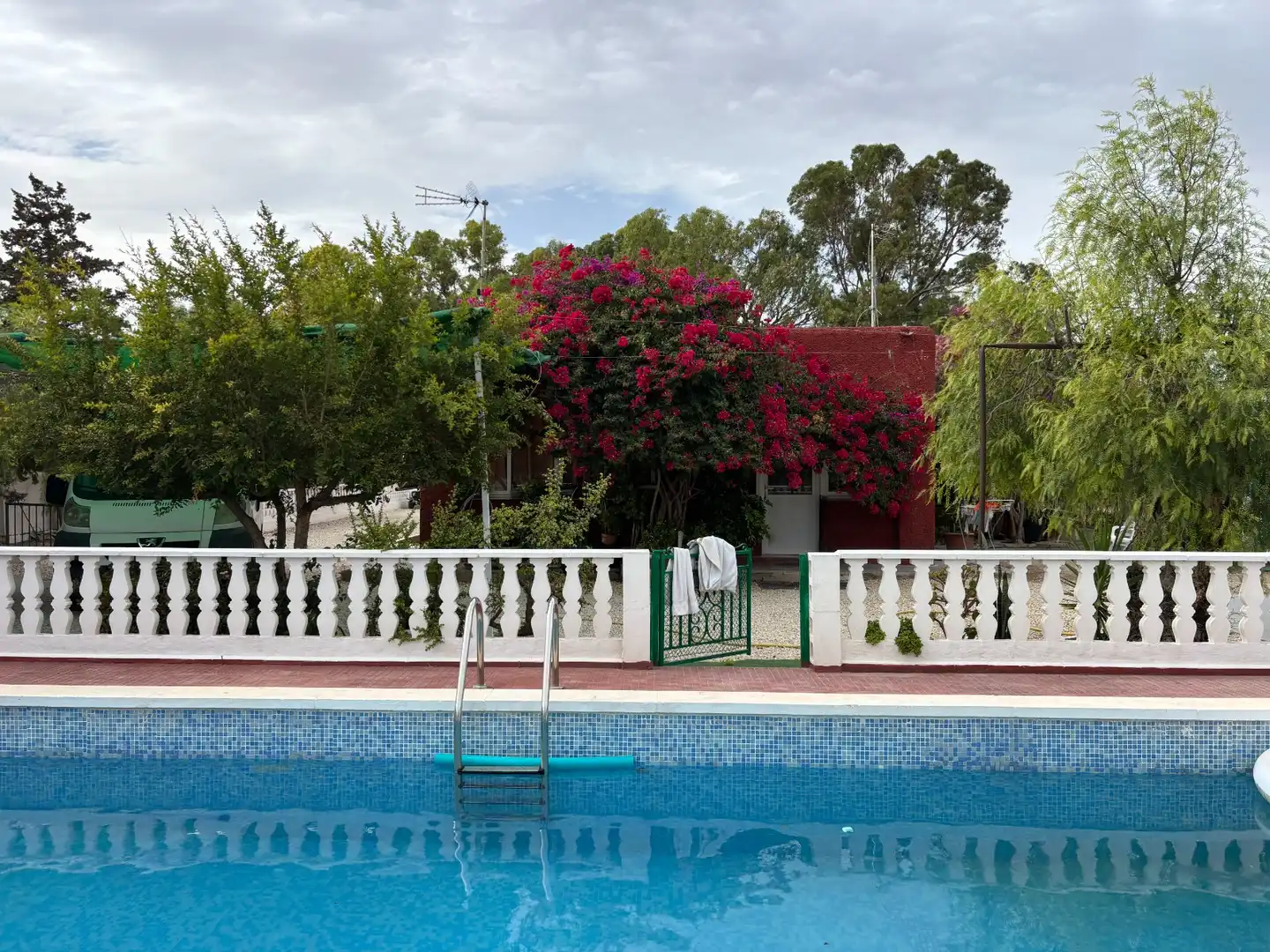 Piscina de Casa o chalet en venta en Elche / Elx con Aire acondicionado, Jardín privado y Piscina