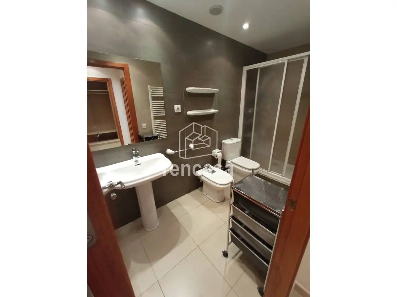 Bathroom of Duplexes for rent in Lleida  with Air Conditioner, Heating and Terrace