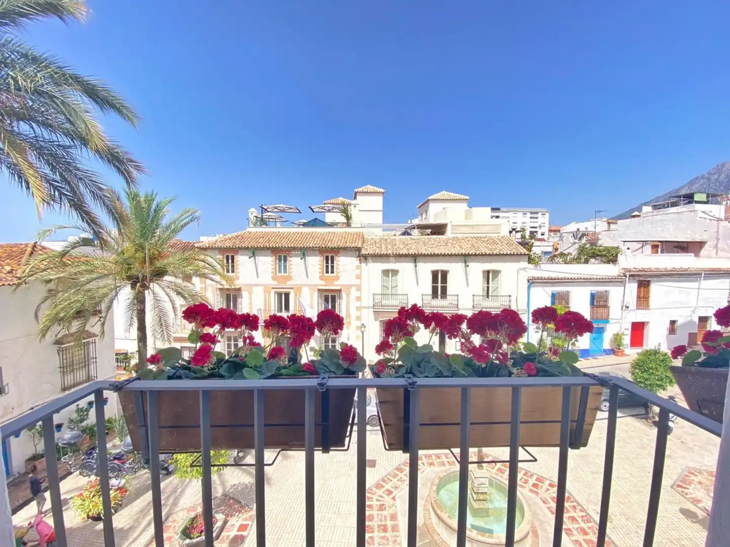 Exterior view of Duplexes for sale in Marbella  with Air Conditioner, Parquet flooring and Furnished