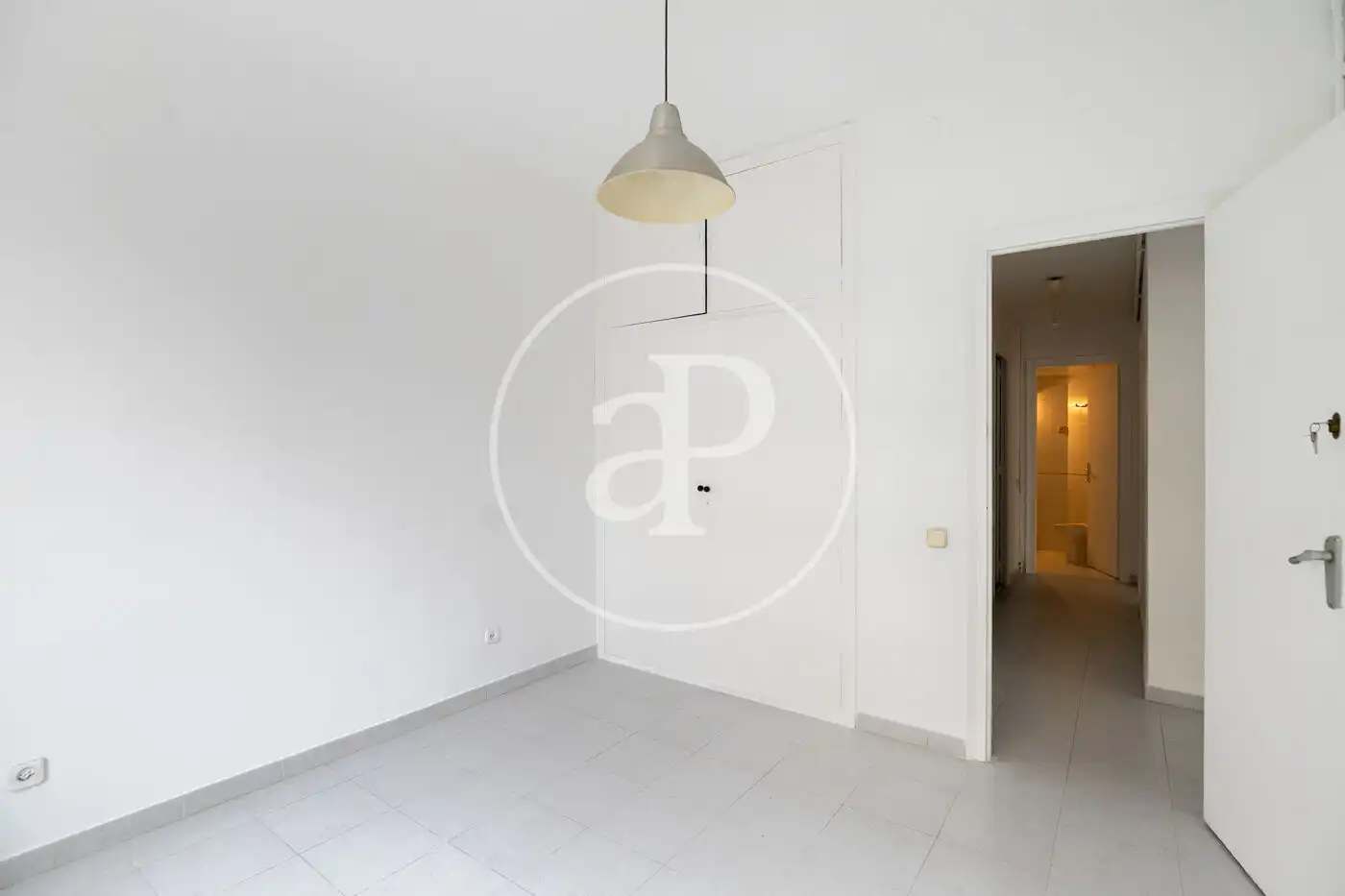 Habitación de Piso en venta en Barcelona con Calefacción, Terraza y Balcón