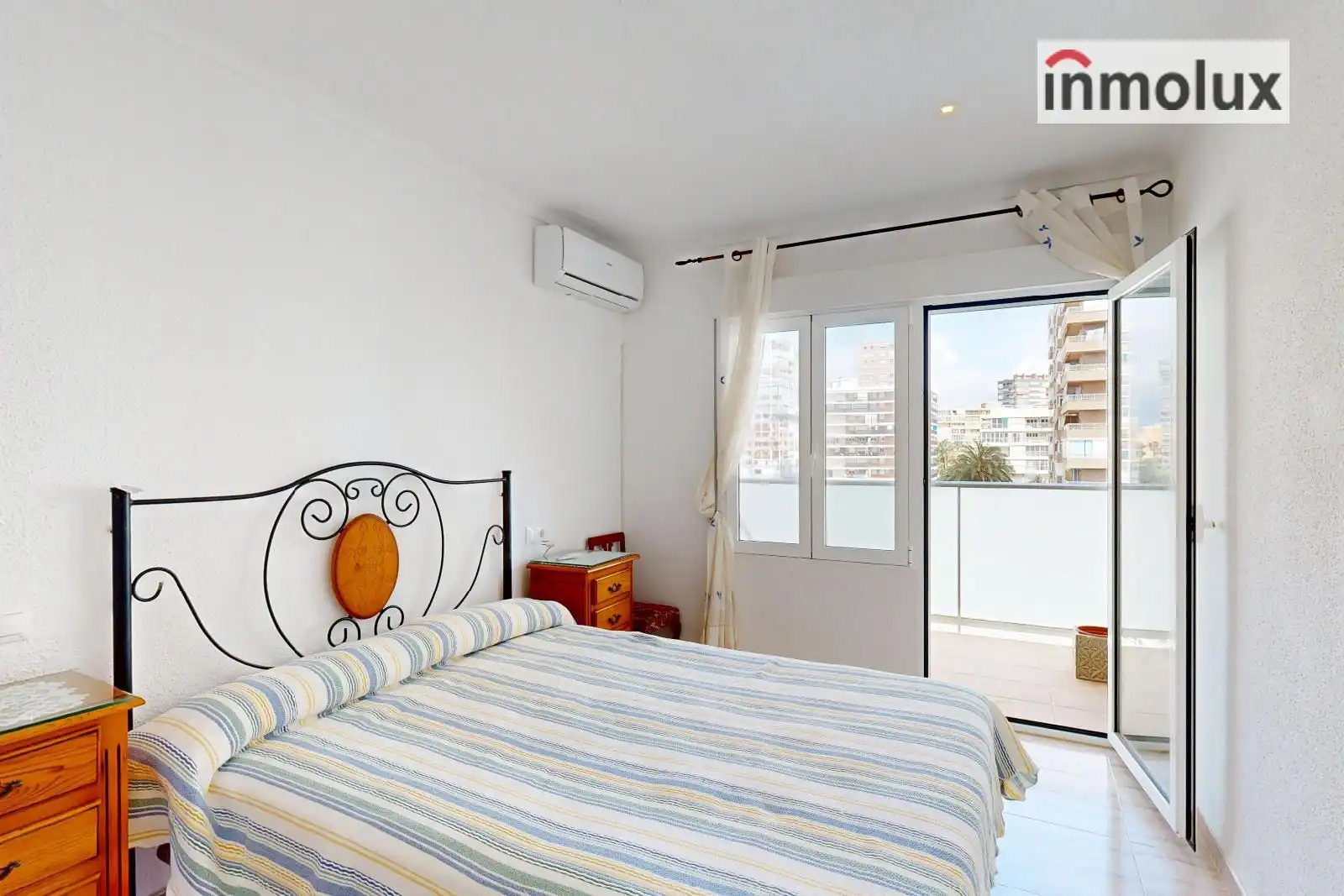 Habitación de Piso en venta en Alicante / Alacant con Aire acondicionado, Calefacción y Terraza
