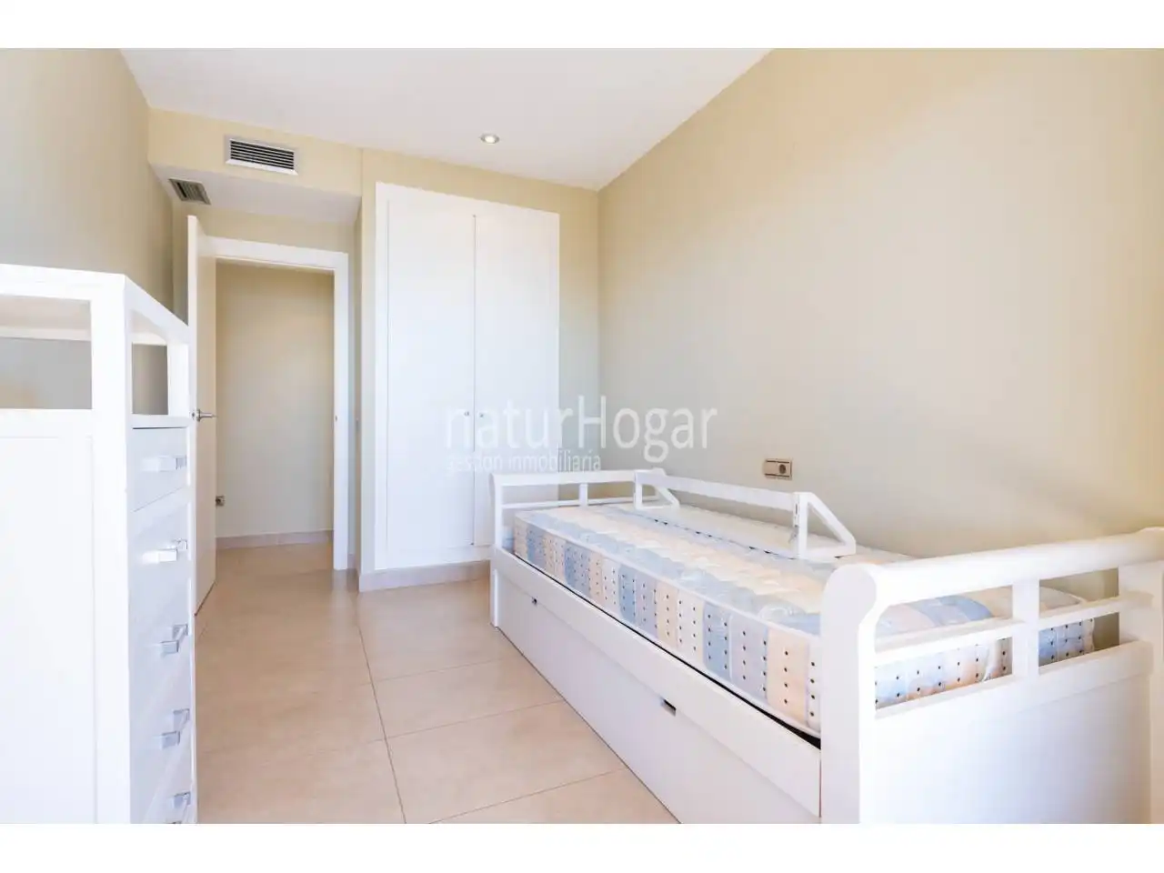 Dormitori de Apartament en venda en Oropesa del Mar / Orpesa amb Aire condicionat, Calefacció i Terrassa
