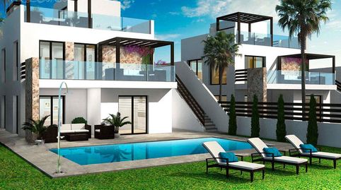 Chalet en primera línea de golf con piscina privada y solárium en Rojales