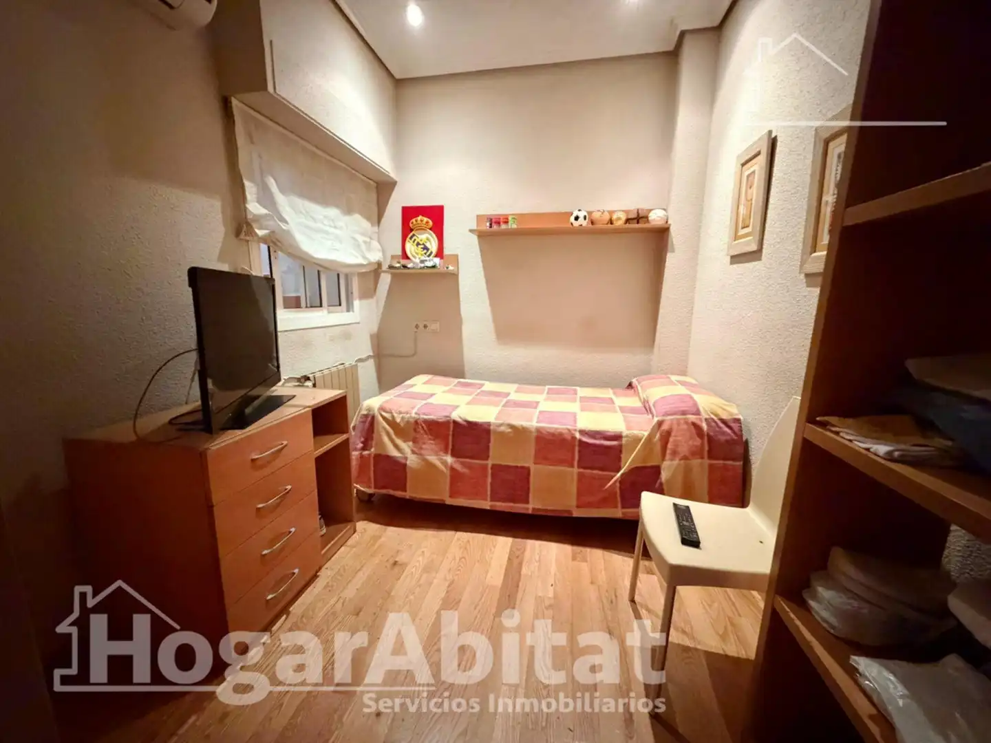 Habitación de Casa o chalet en venta en Paterna con Aire acondicionado, Calefacción y Terraza
