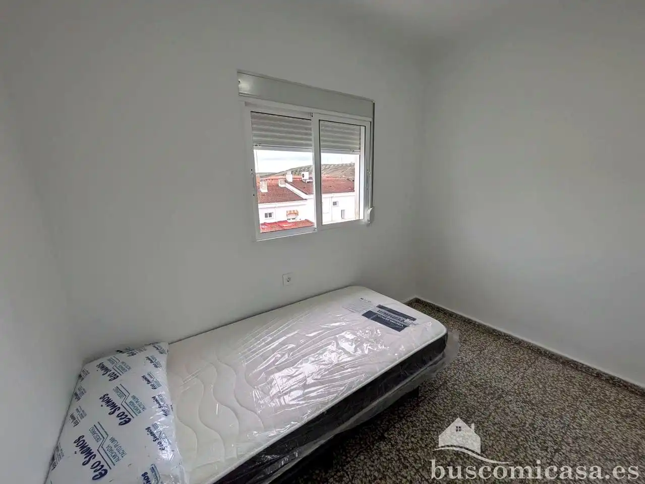 Habitación de Piso para compartir en Linares con Aire acondicionado y Amueblado