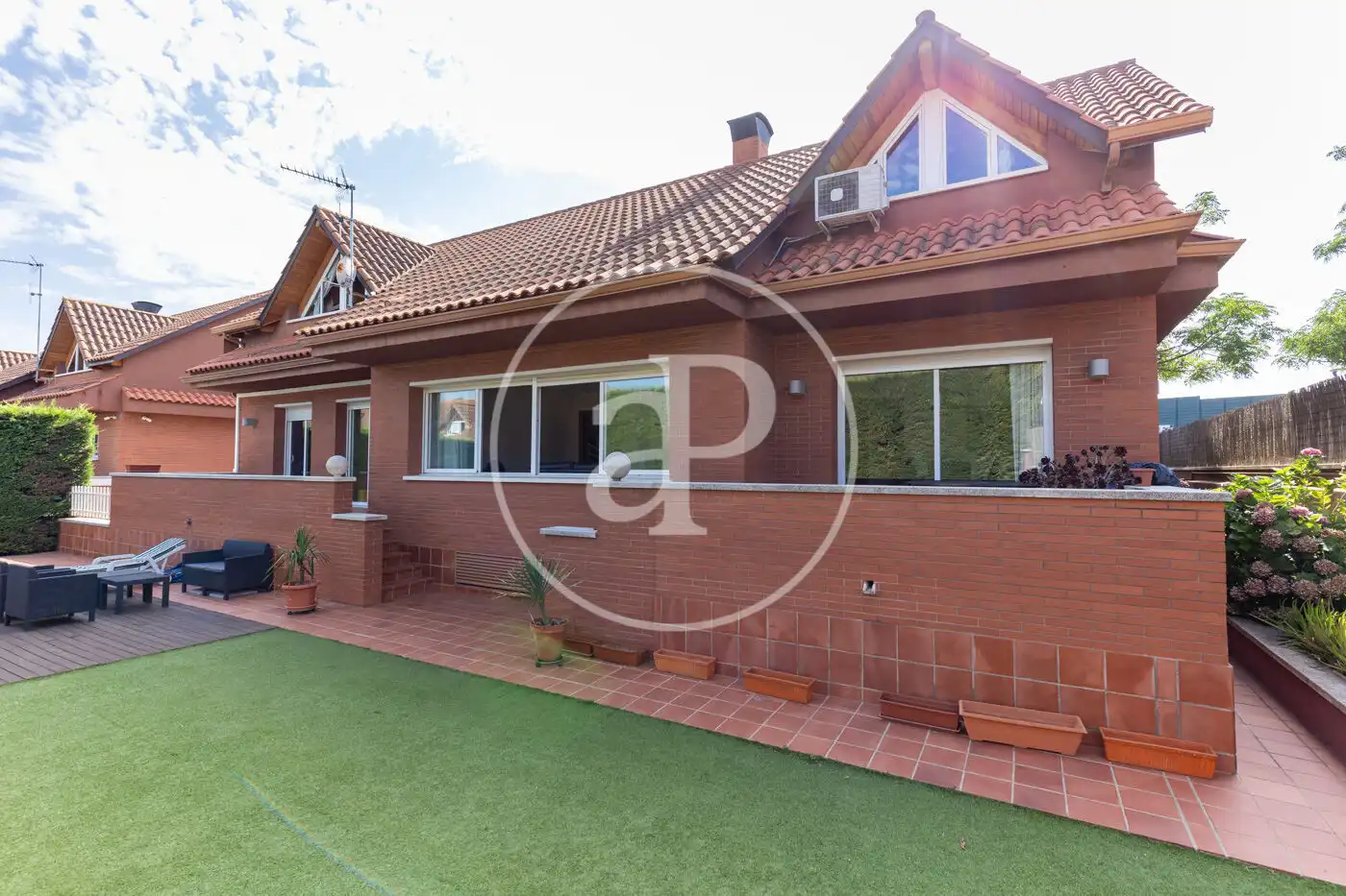 Garden of Houses for sale in Sant Cugat del Vallès  with Air Conditioner, Heating and Private garden