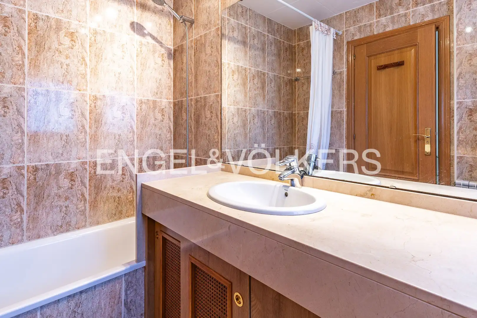 Baño de Casa o chalet de alquiler en Sant Vicenç de Montalt con Calefacción, Jardín privado y Piscina