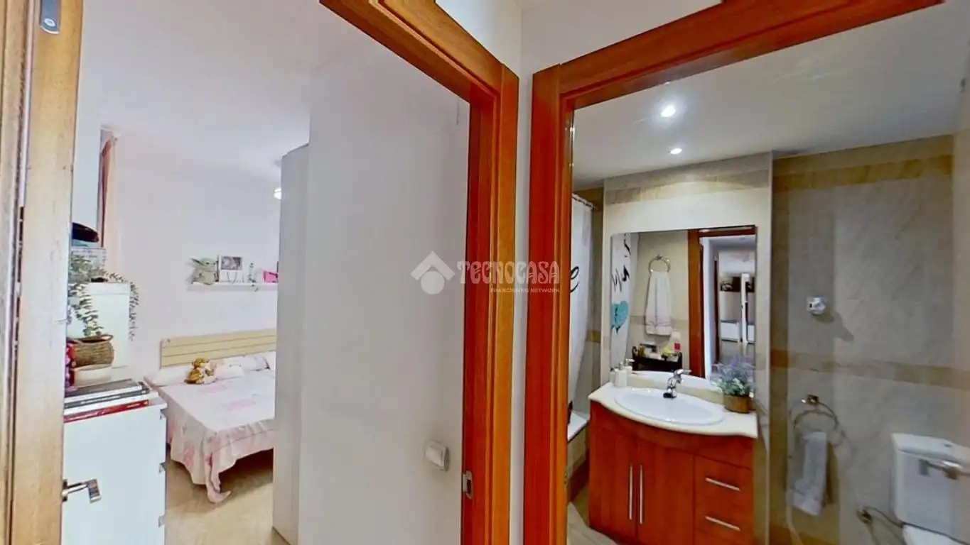 Bathroom of Flat for sale in Sallent