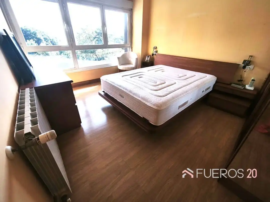 Habitación de Piso en venta en Barakaldo  con Calefacción y Amueblado