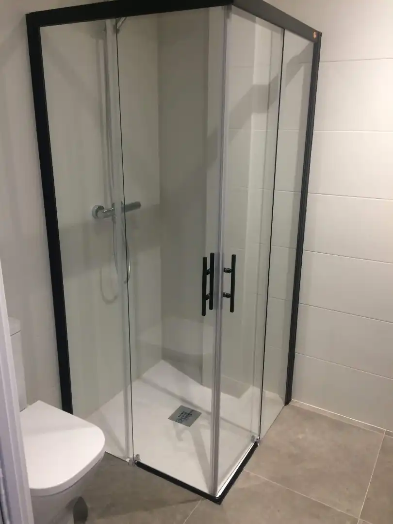 Bathroom of Flat for rent in O Carballiño    with Heating, Parquet flooring and Furnished